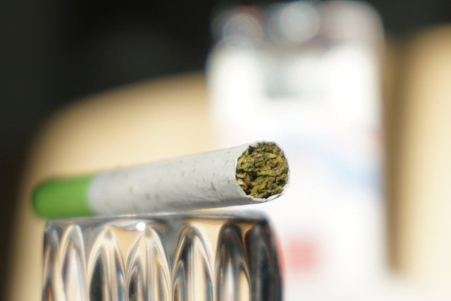 Do Hemp Cigarettes Have THC: Understanding Their Composition and Effects